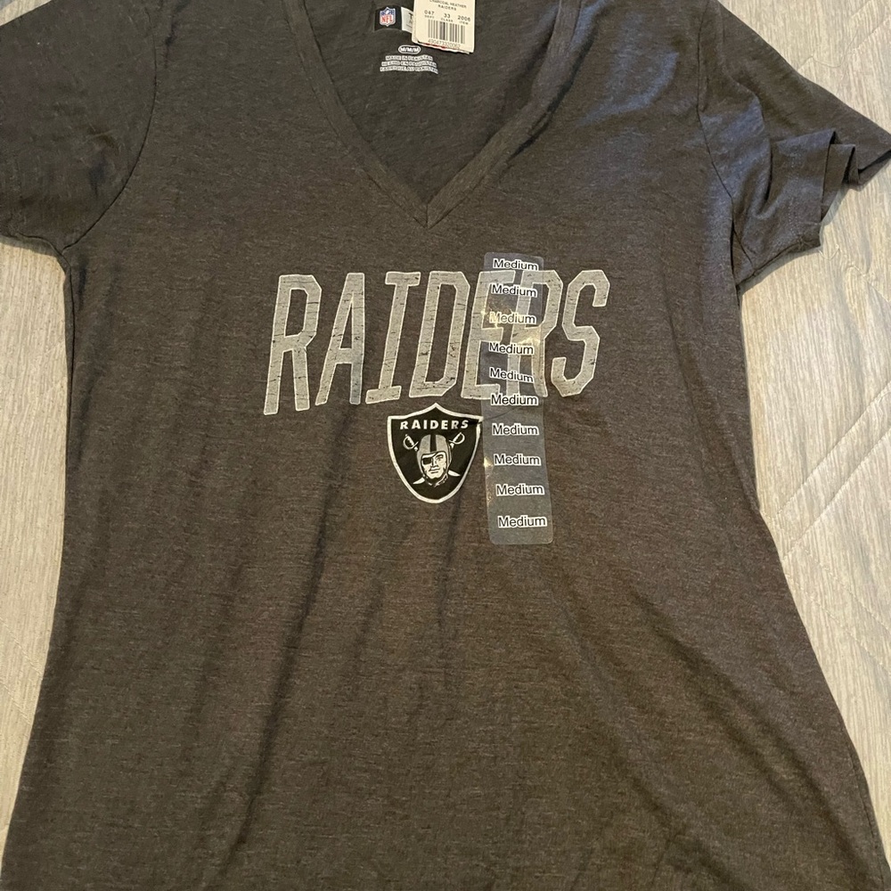 Raiders Gray V-Neck T-Shirt